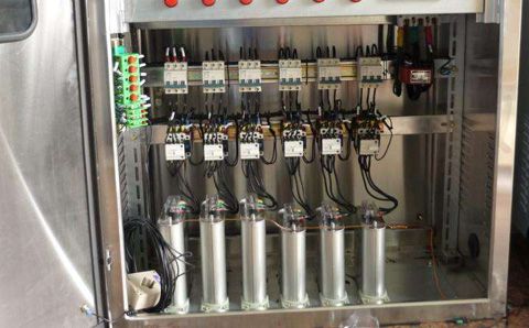 低壓電力電容器爆炸的原因是什么？